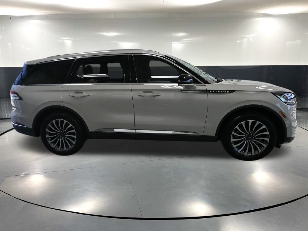 2023 Lincoln Aviator Reserve photo 2