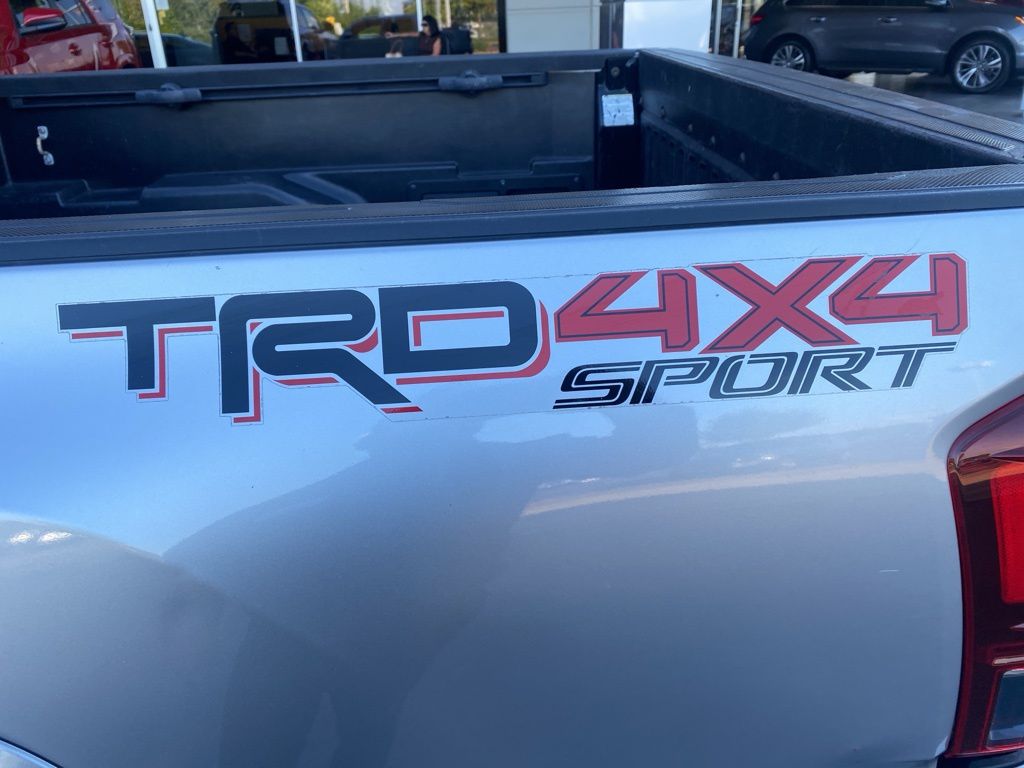 2019 Toyota Tacoma TRD Sport V6 photo 4