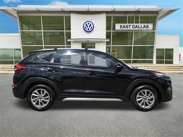 Used 2017 Hyundai Tucson SE Plus with VIN KM8J33A42HU481304 for sale in Garland, TX