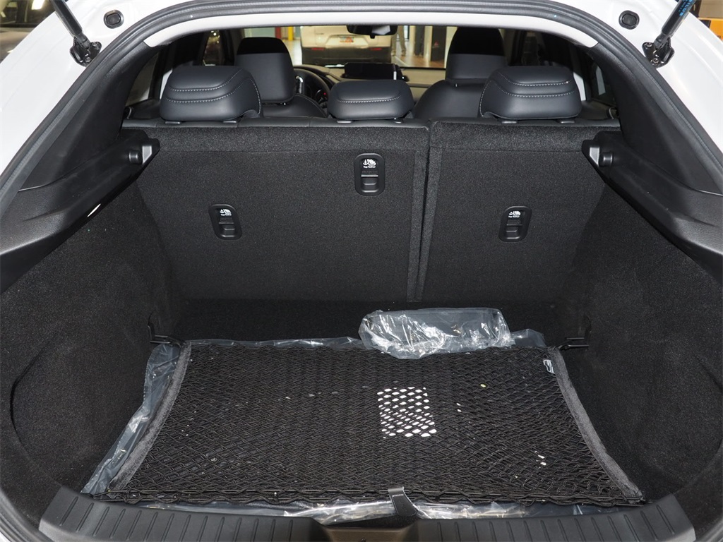 2025 Mazda CX-30 2.5 Select Sport photo 3