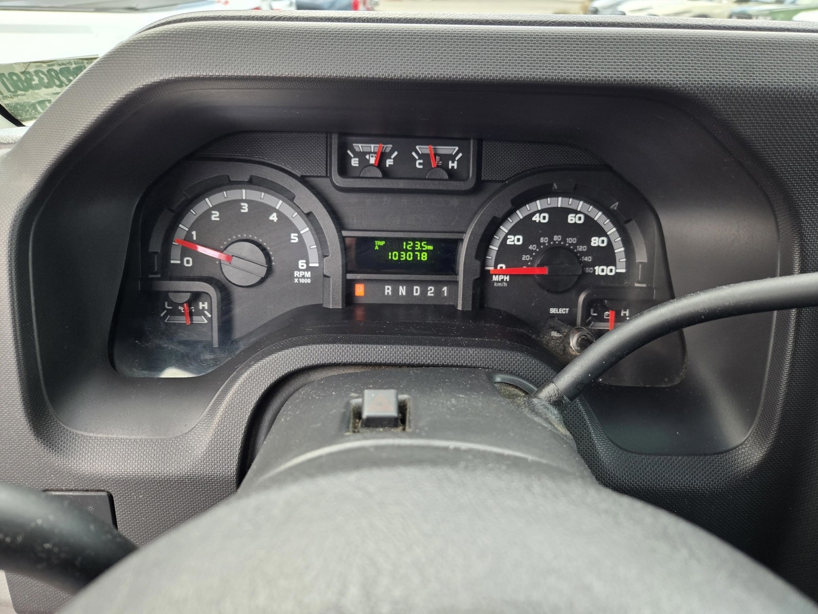 2012 Ford E-250 Cargo photo 23