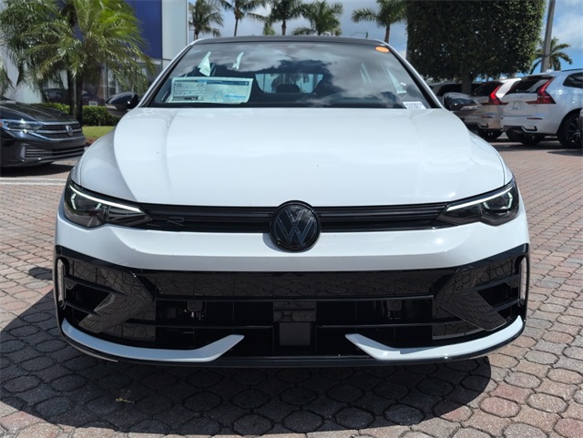 2025 Volkswagen Golf R photo 3