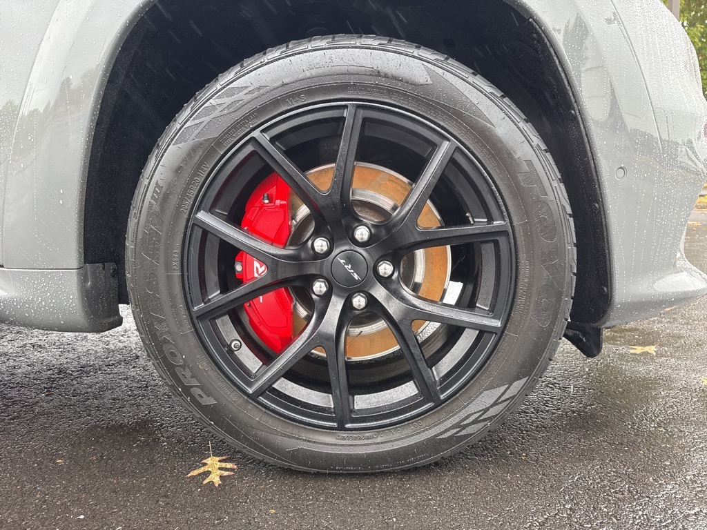 2021 Jeep Grand Cherokee SRT8 photo 4