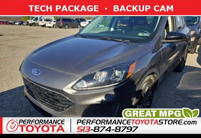 2022 Ford Escape SE's photo