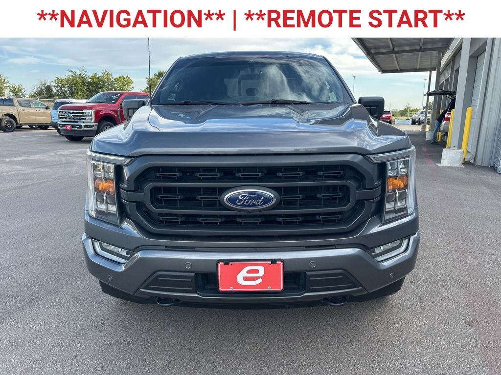 2021 Ford F-150 XLT photo 2