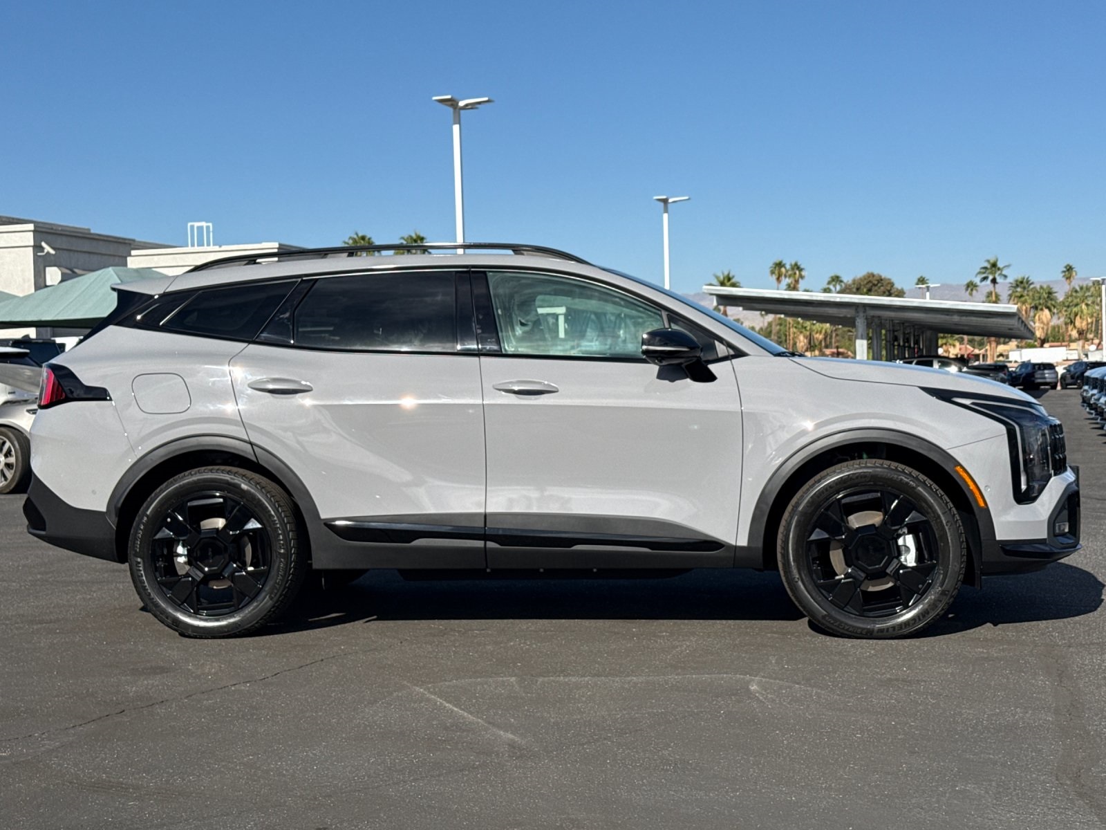 2026 Kia Sportage Plug-In Hybrid X-Line Prestige photo 2