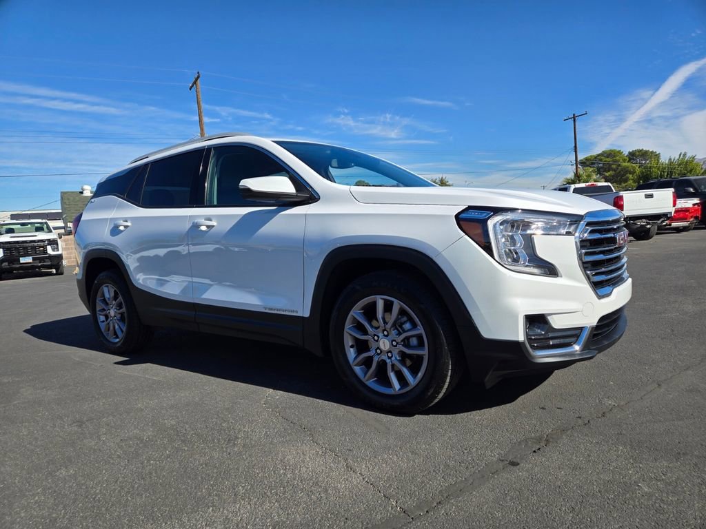2023 GMC Terrain SLT's photo