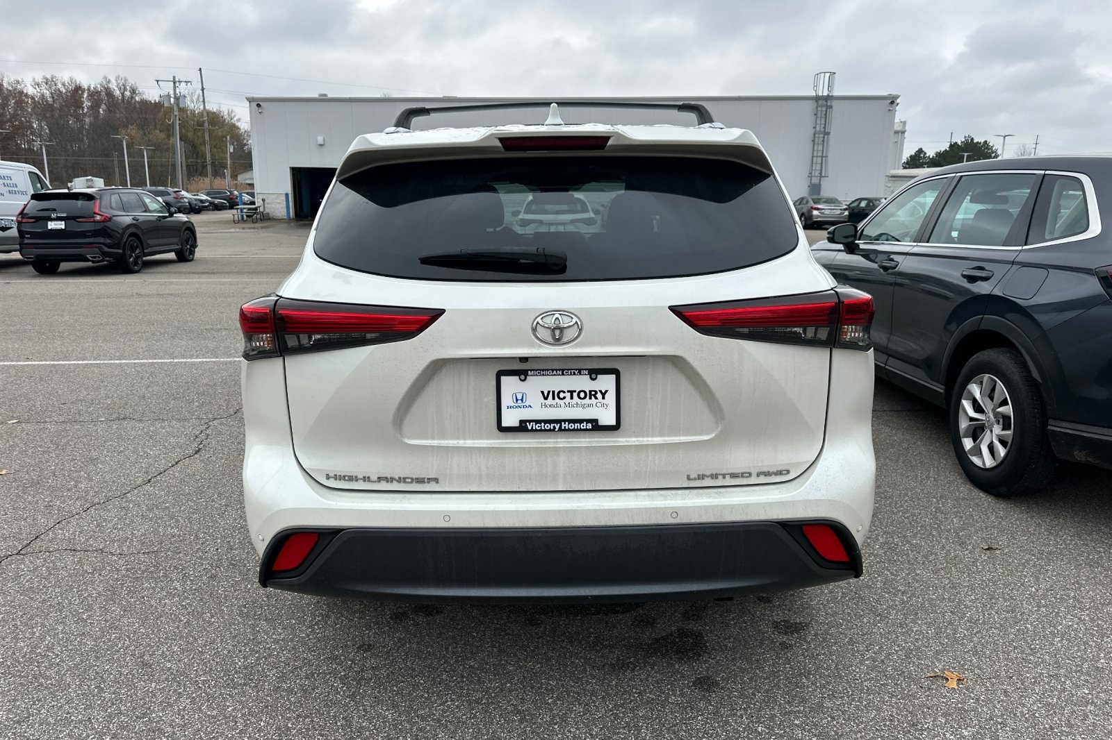 2020 Toyota Highlander Limited photo 4