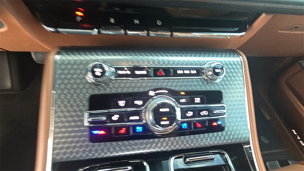 2023 Lincoln Aviator Black Label photo 14