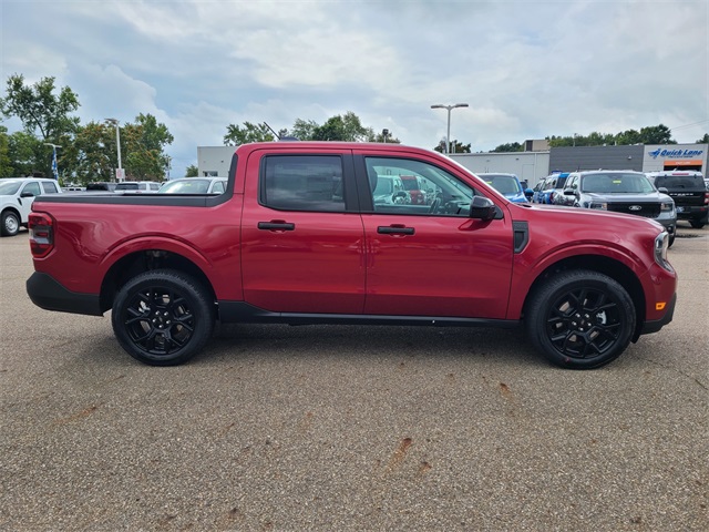 2025 Ford Maverick XLT photo 3