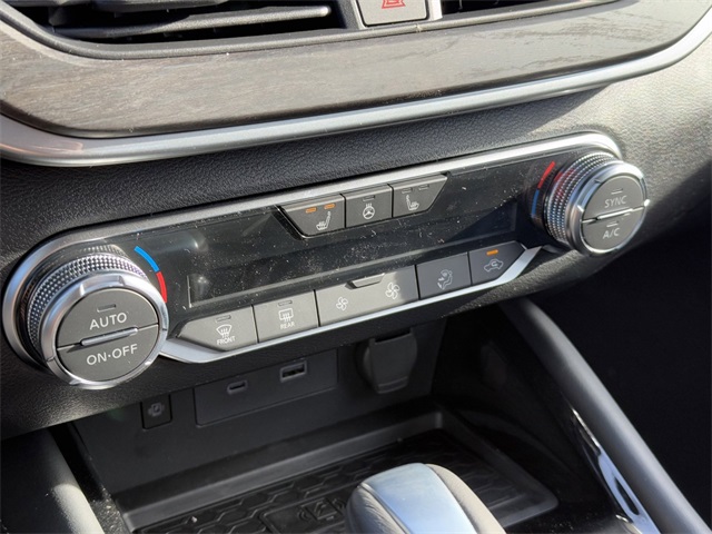2025 Nissan Altima 2.5 SL photo 27