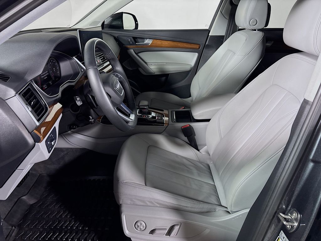 2022 Audi Q5 45 S line Premium photo 8