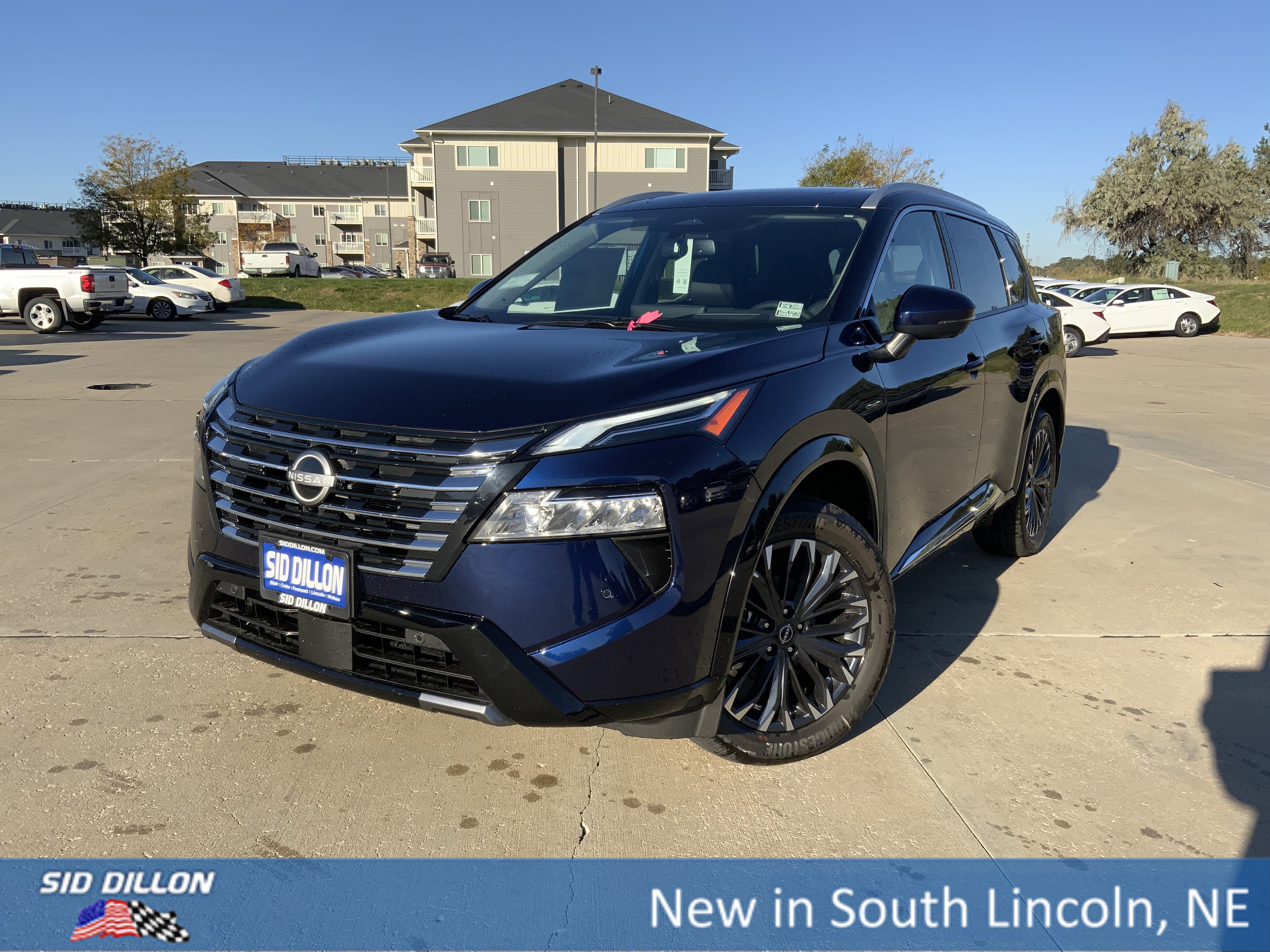 2026 Nissan Rogue Platinum's photo