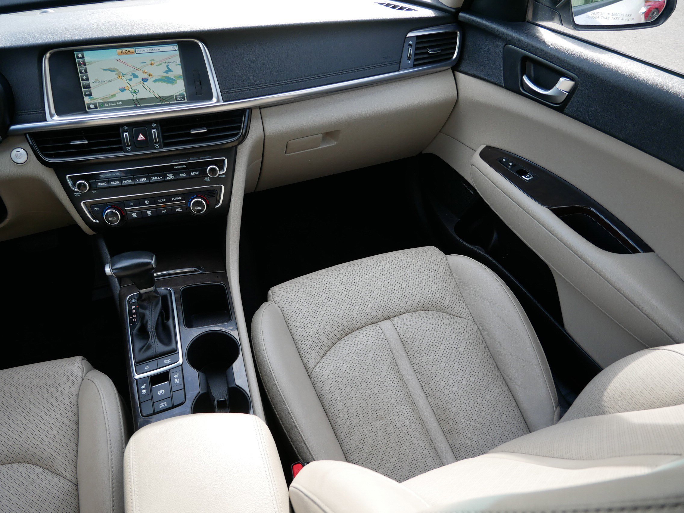 2017 Kia Optima EX photo 11