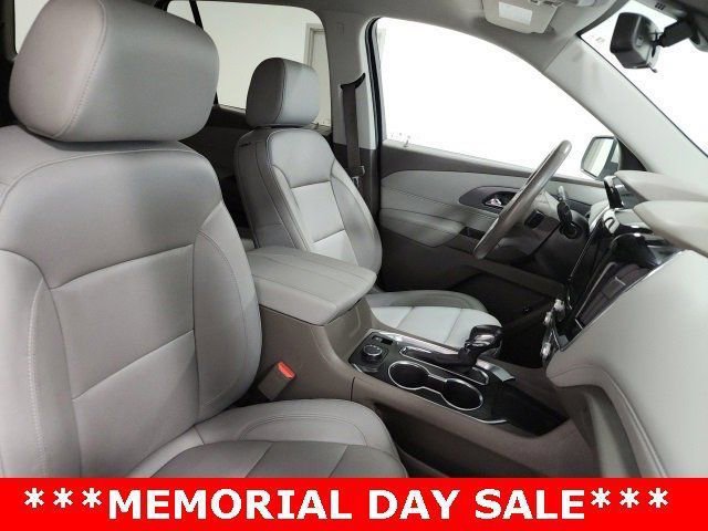 2021 Chevrolet Traverse Premier photo 13