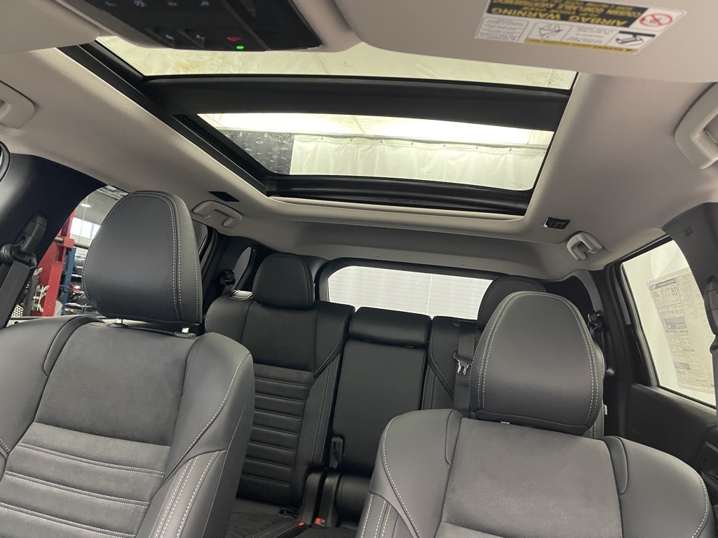2025 Mitsubishi Outlander SE photo 9