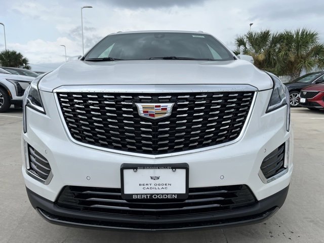 2025 Cadillac XT5 Luxury photo 3