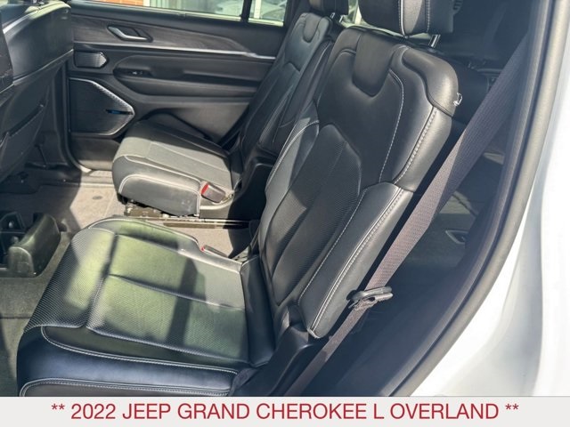 2022 Jeep Grand Cherokee Overland photo 27