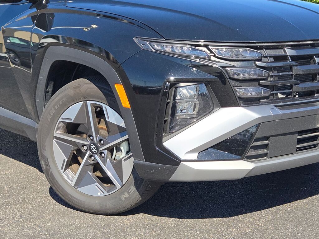 2025 Hyundai Tucson SEL photo 2