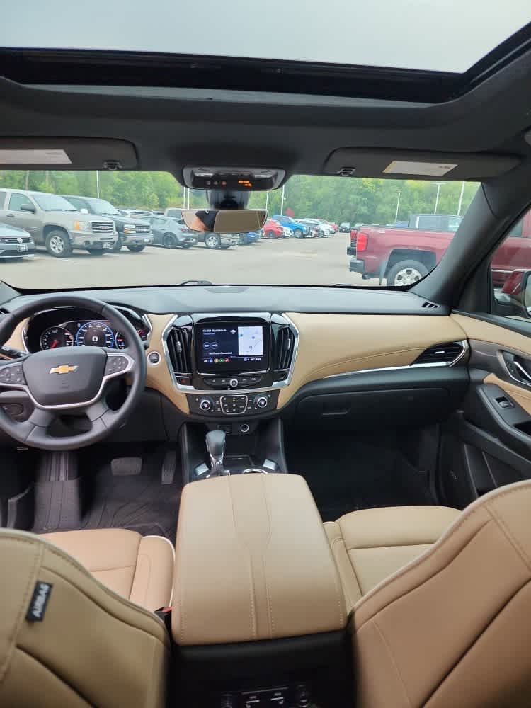 2023 Chevrolet Traverse Premier photo 7