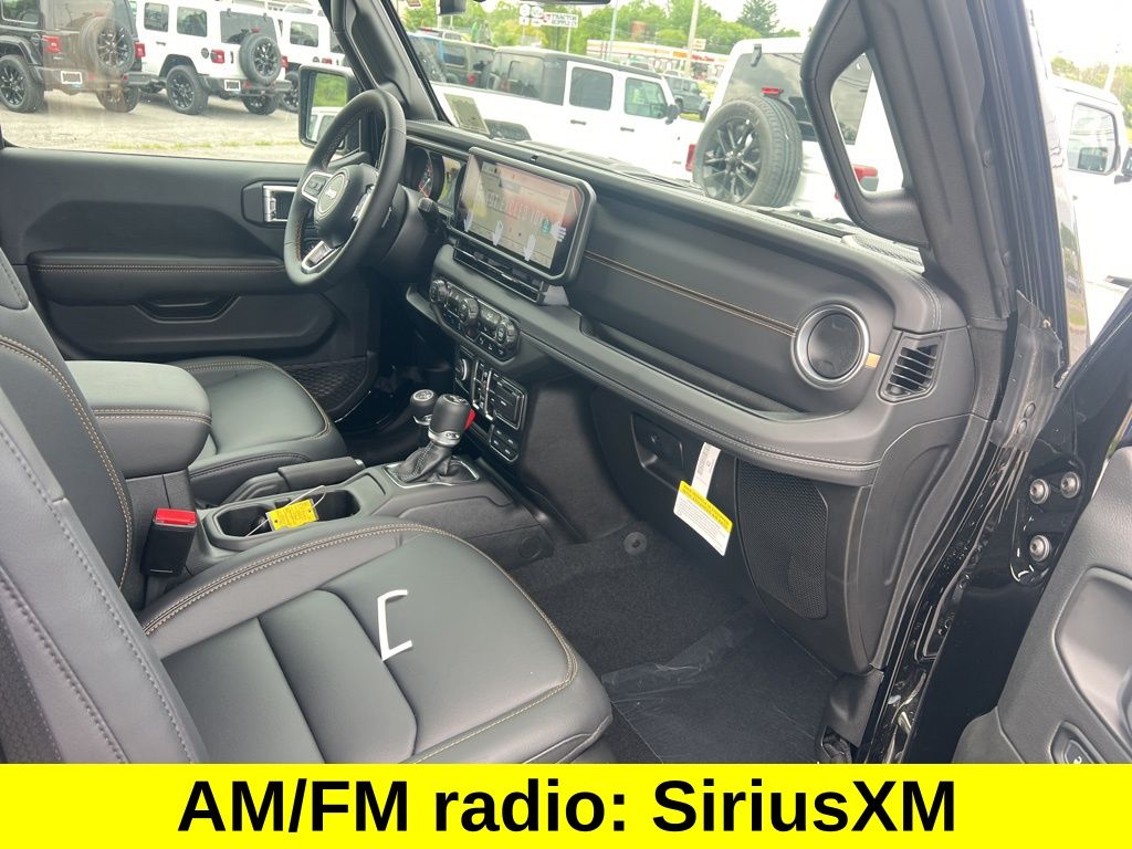 2024 Jeep Wrangler Sahara 4xe photo 10
