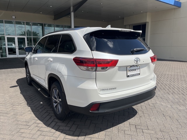 2019 Toyota Highlander XLE photo 4
