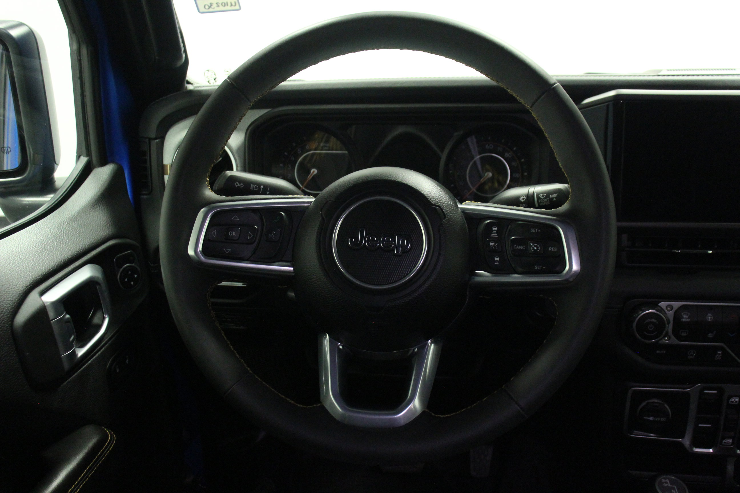 2024 Jeep Wrangler Sahara photo 17