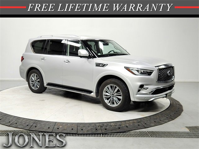 2021 INFINITI QX80 Luxe's photo