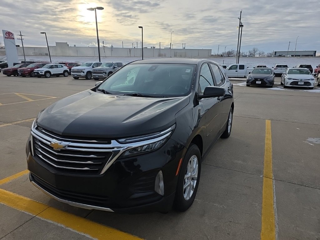 2024 Chevrolet Equinox LT's photo