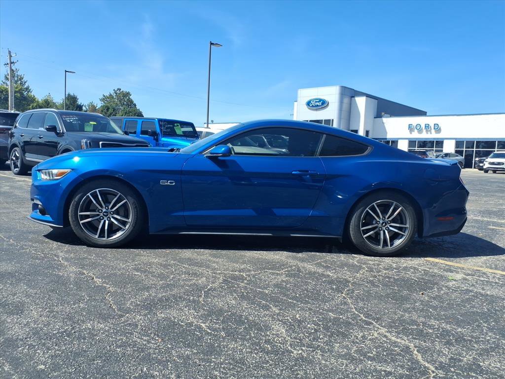 2017 Ford Mustang GT Premium photo 23