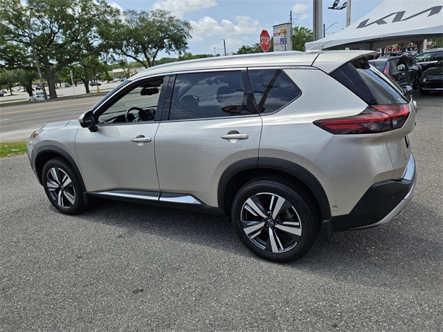 2022 Nissan Rogue Platinum photo 4