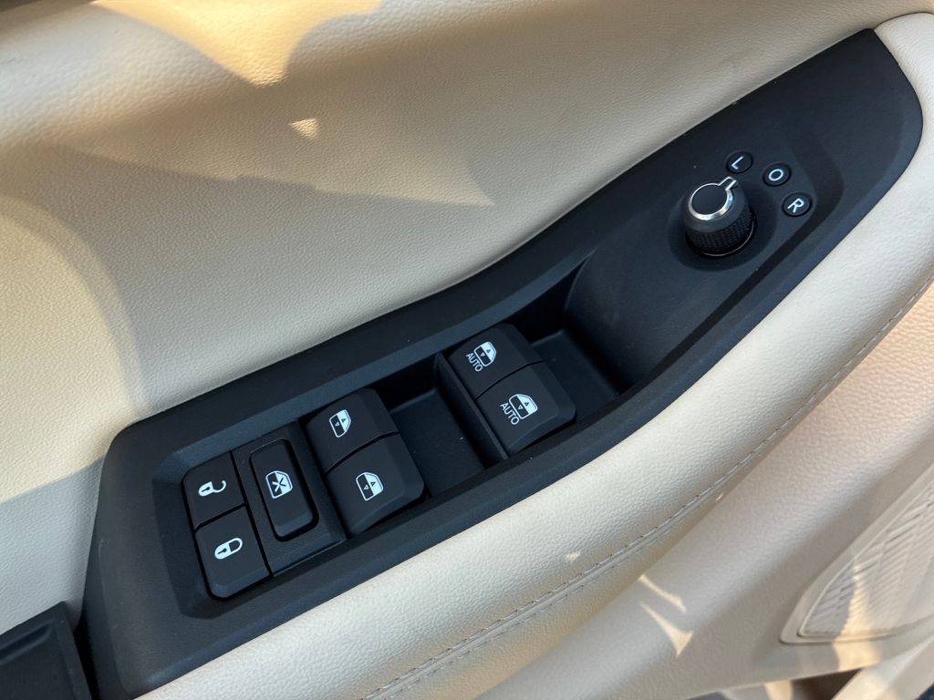 2025 Jeep Grand Cherokee Limited photo 11