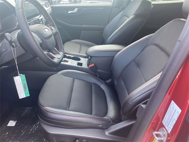 2025 Ford Escape Hybrid ST-Line photo 4