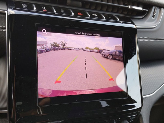 2025 Jeep Cherokee Laredo photo 31