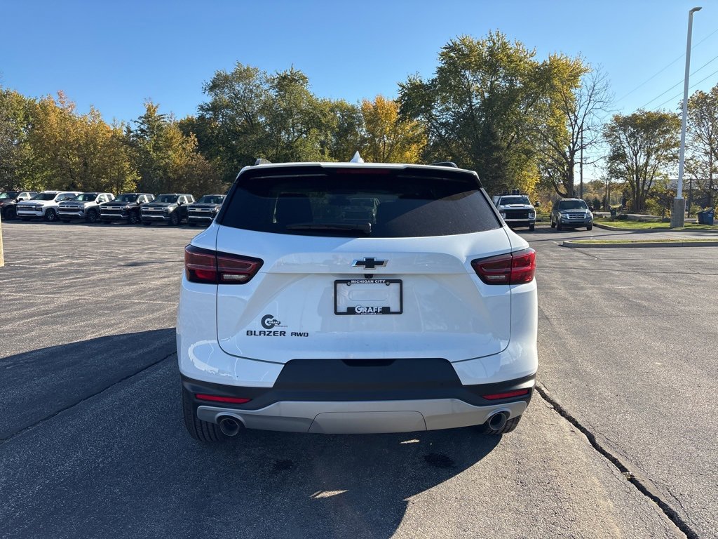 2025 Chevrolet Blazer 2LT photo 4