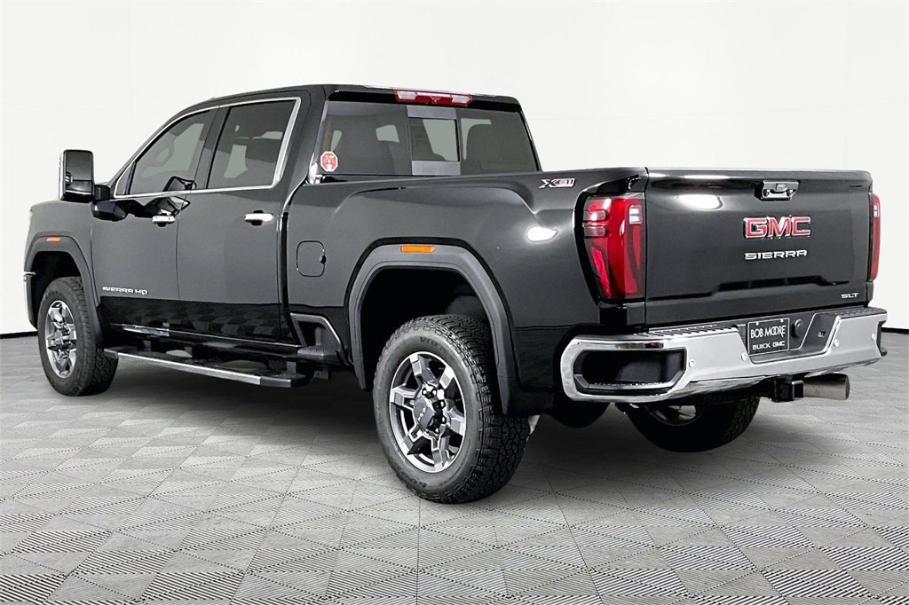 2026 Gmc Sierra HD SLT photo 4