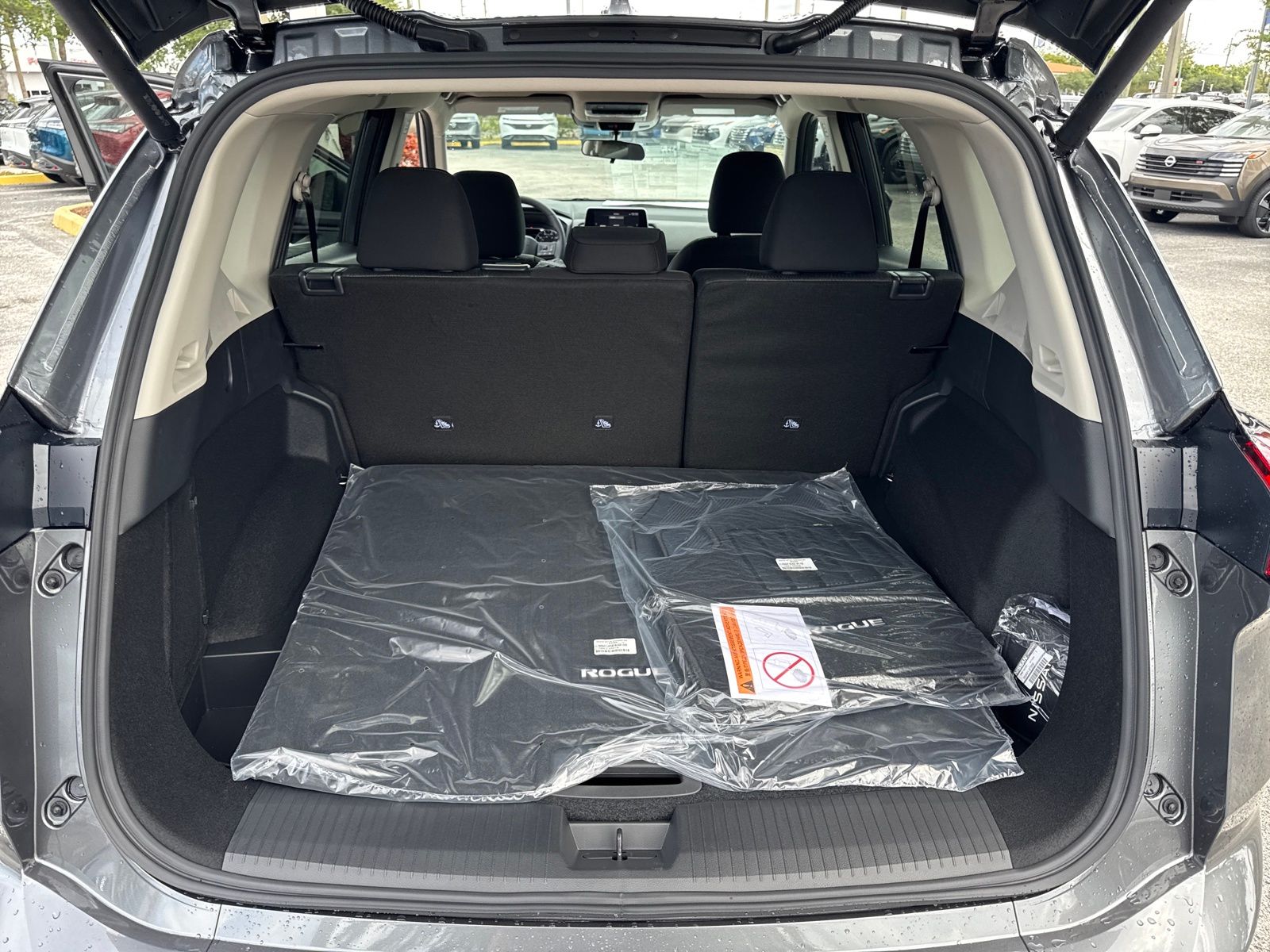 2026 Nissan Rogue SV photo 24