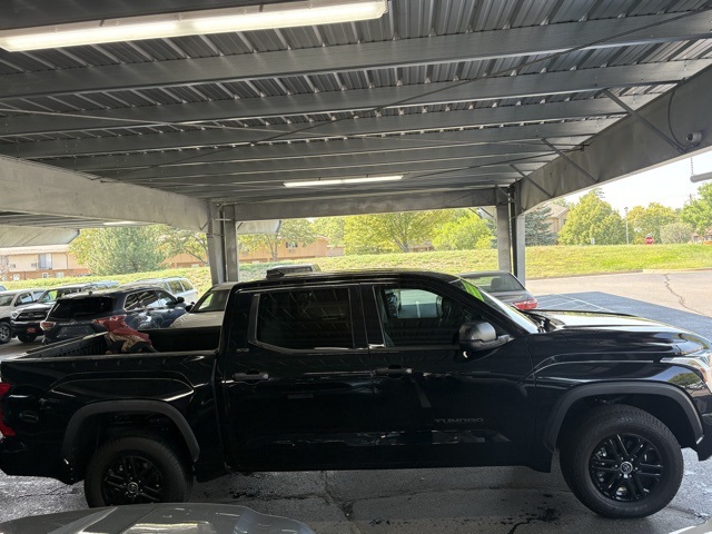 2024 Toyota Tundra SR5 photo 3