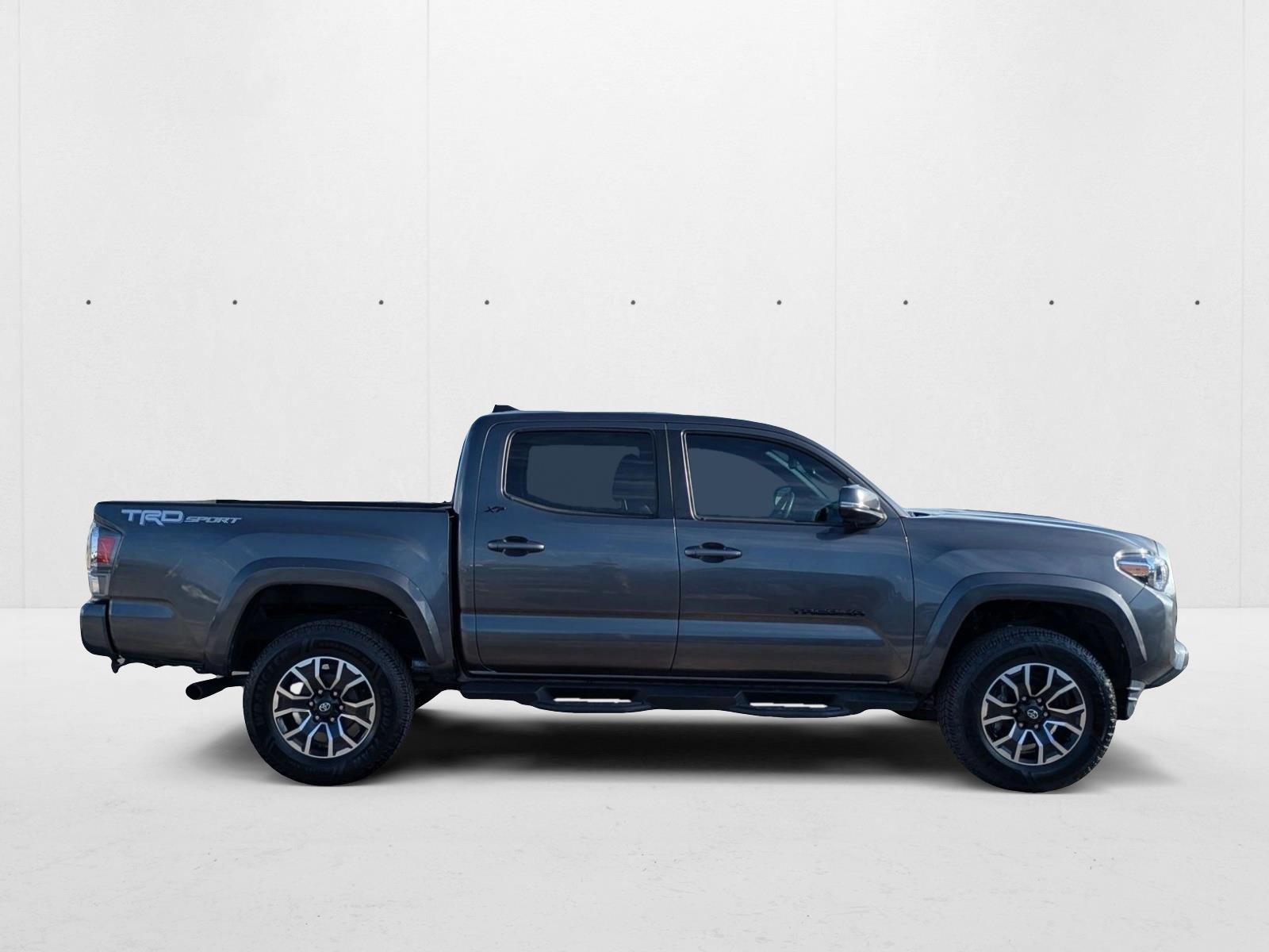 2022 Toyota Tacoma TRD Sport photo 4