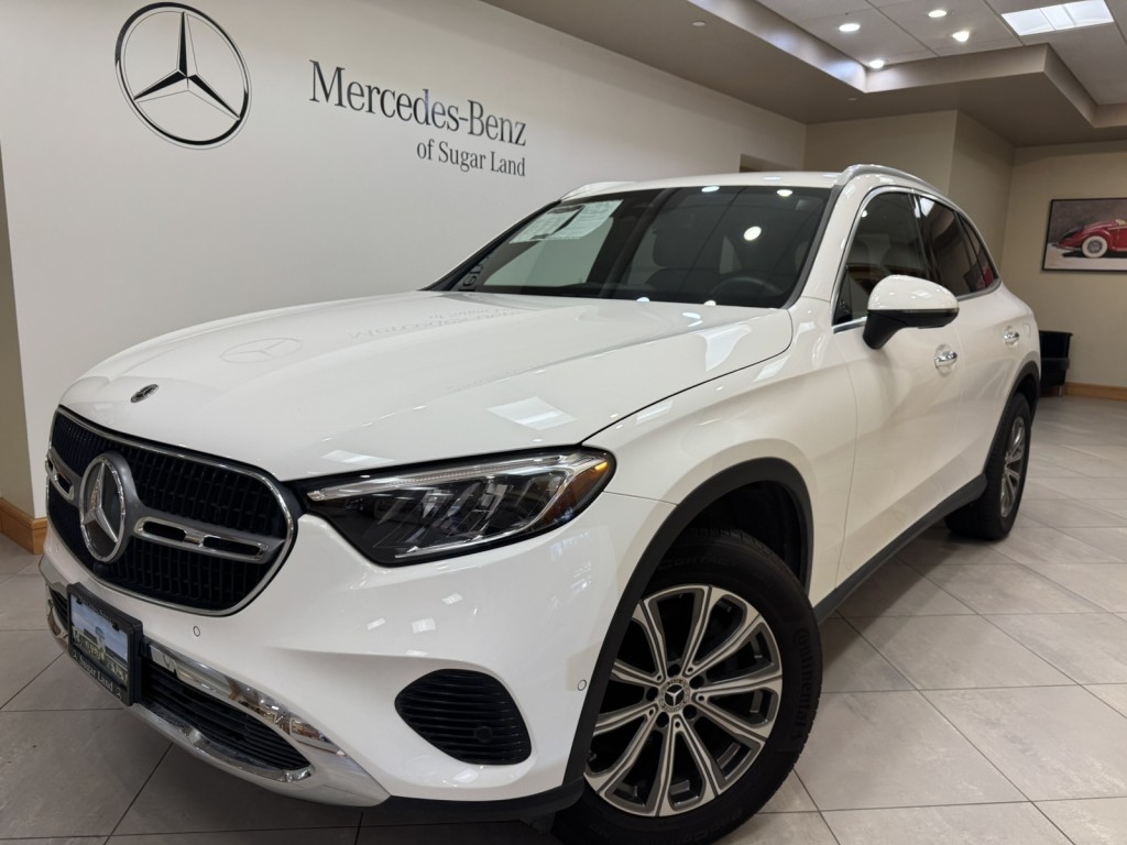 2024 Mercedes-Benz GLC GLC300's photo