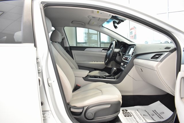 2019 Hyundai Sonata SEL photo 11