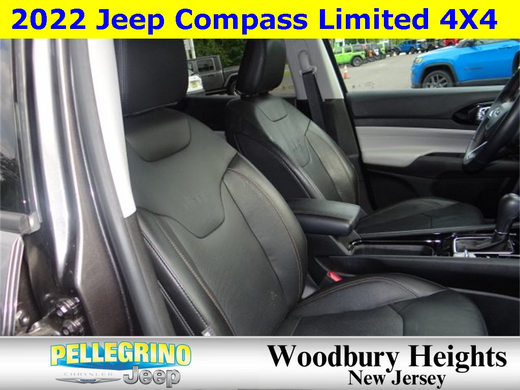 2022 Jeep Compass Limited photo 11