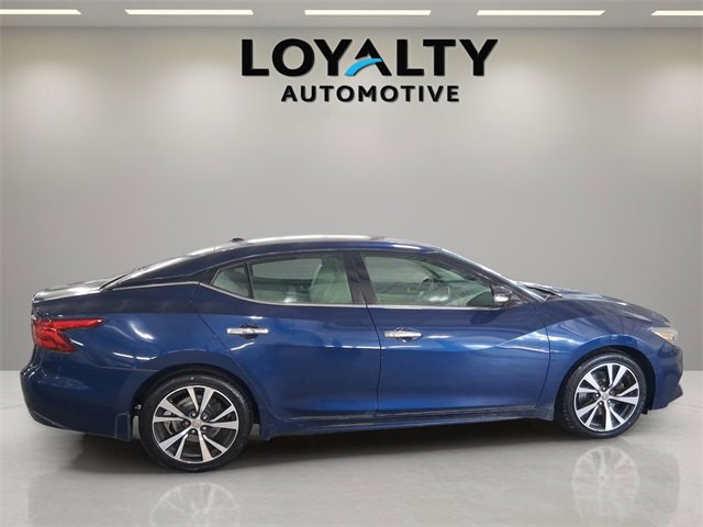 2016 Nissan Maxima SV photo 3