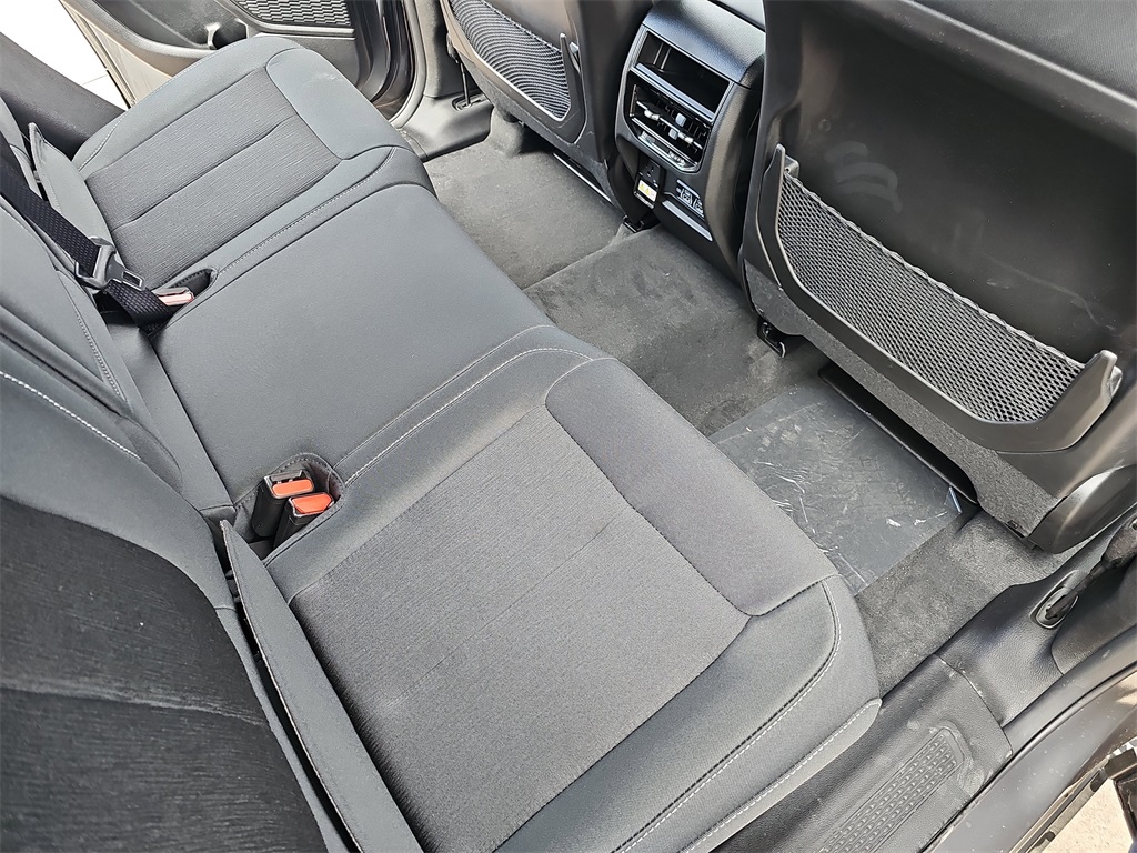 2025 Jeep Grand Cherokee Laredo photo 11