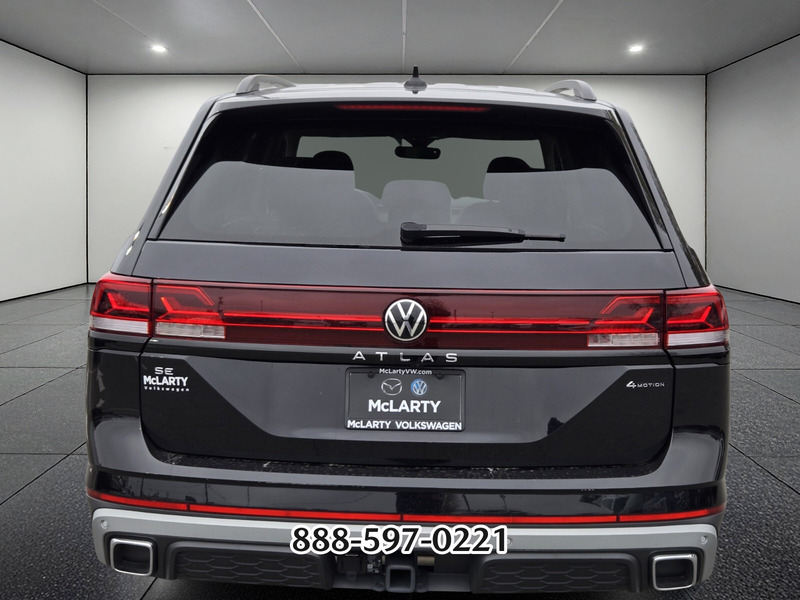 2025 Volkswagen Atlas Peak Edition photo 4