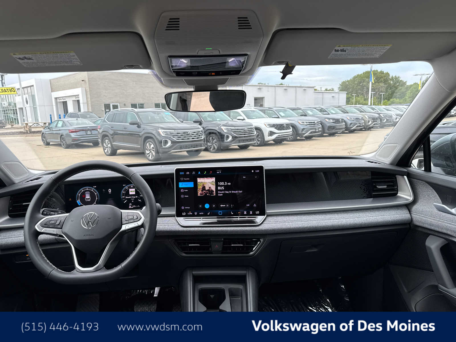 2025 Volkswagen Tiguan S photo 9