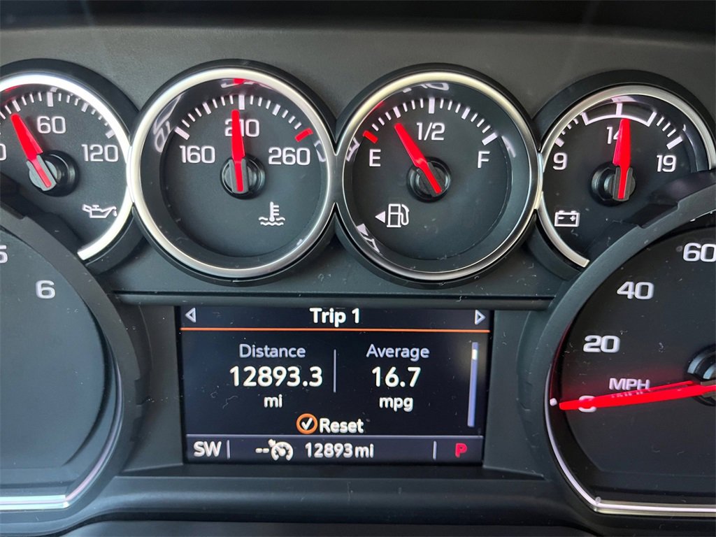 2024 Chevrolet Tahoe LS photo 2