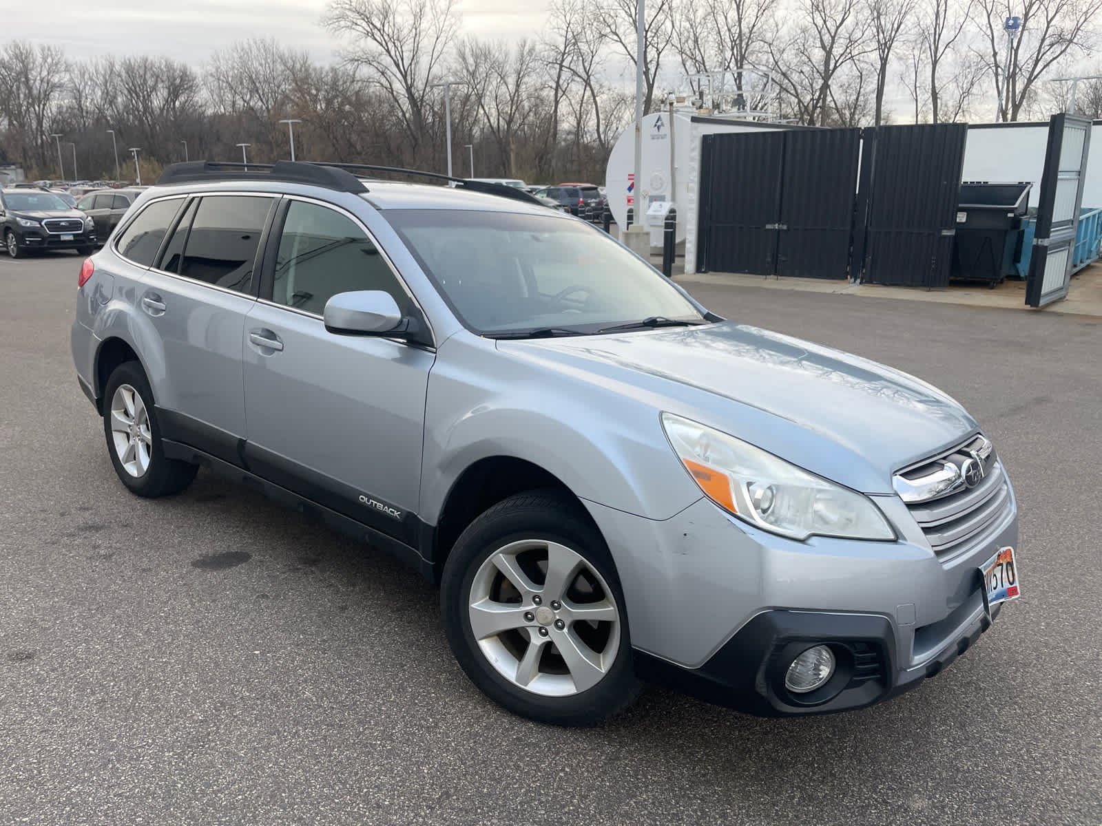 2013 Subaru Outback 2.5i Premium photo 2