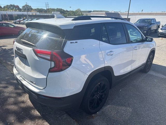 2022 Gmc Terrain SLE photo 3