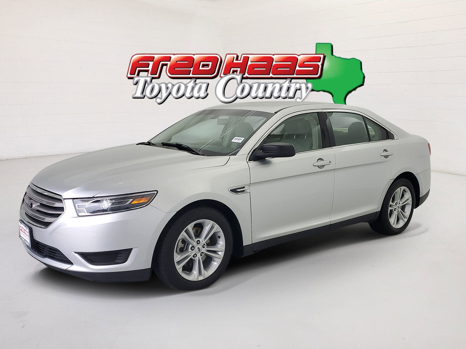 2017 Ford Taurus SE